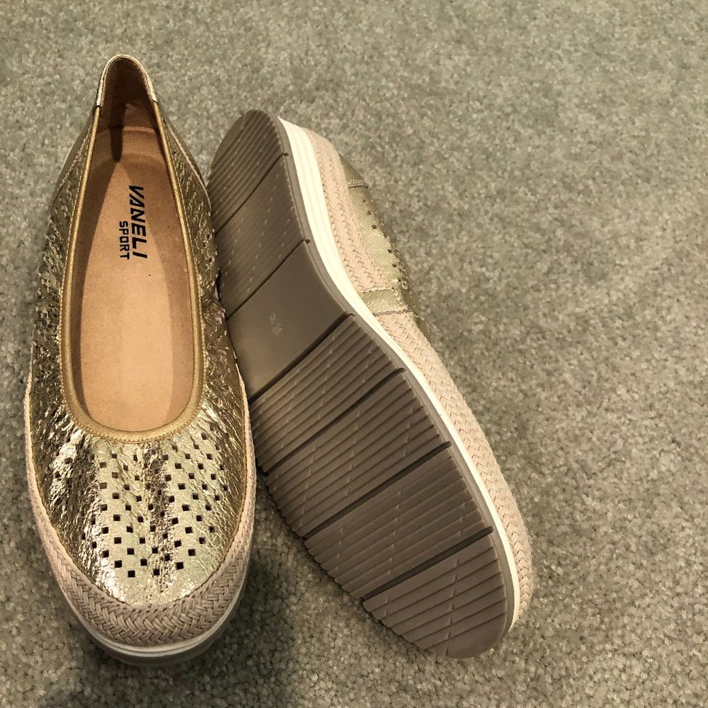 Gold Vaneli  8.5N shoes